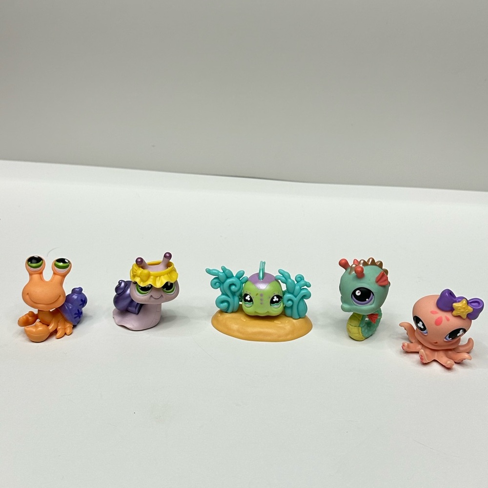Littlest Pet Shop Sea Friends lot of 5 pets